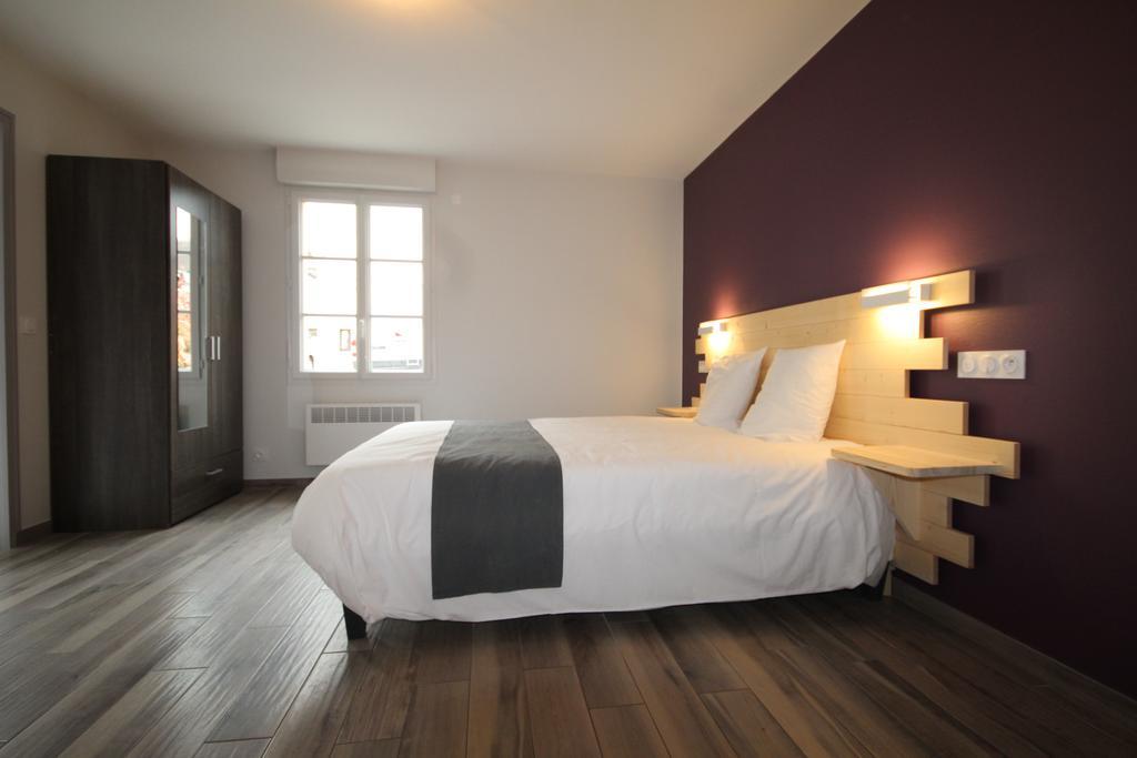 Logis Hotel Restaurant Auberge De La Cloche Le Theil-sur-Huisne Eksteriør bilde
